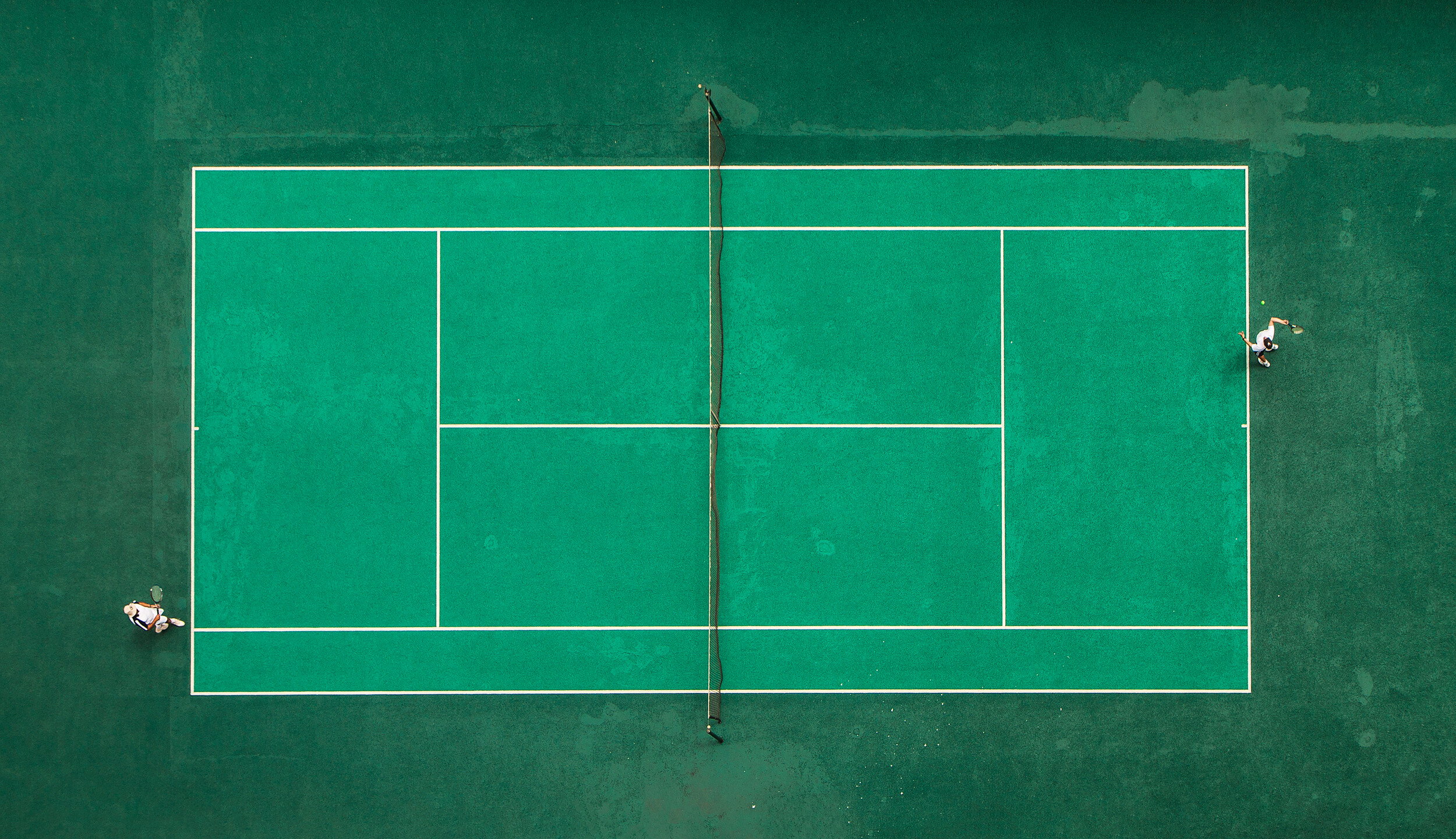 Green Court Tennis Game