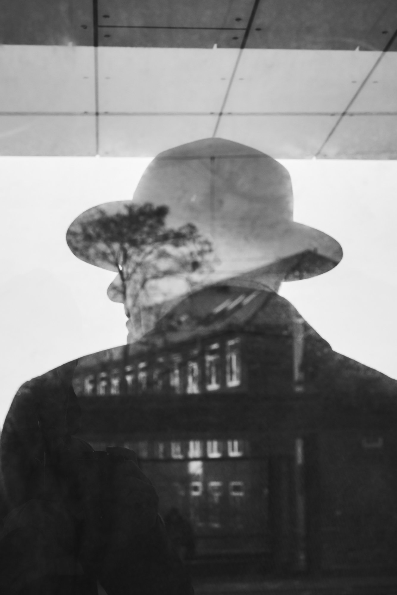 Homage a Magritte