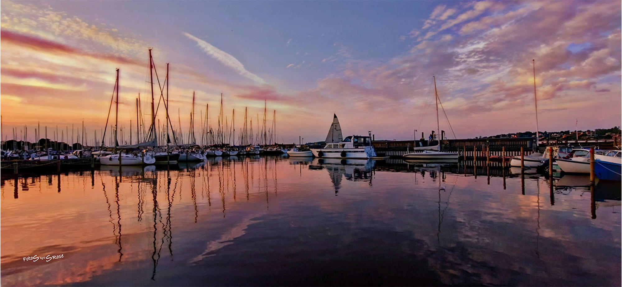 Roskilde Havn i Solnedgang